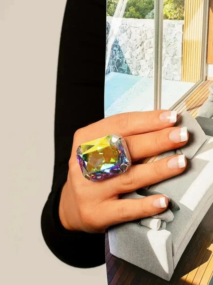 Vintage Exaggerated Yellow Square Ring Custom for Girls Adjustable Crystal Accessories Geometric Ring Elegant Luxury